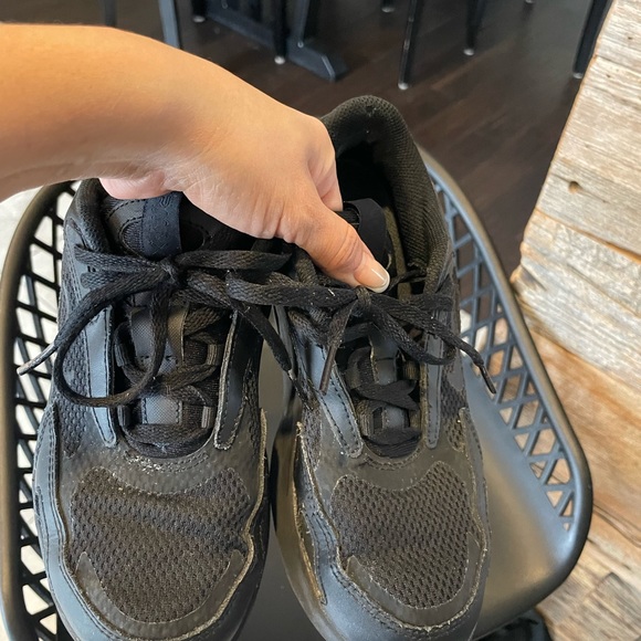 Nike Air sneakers - Picture 2 of 4